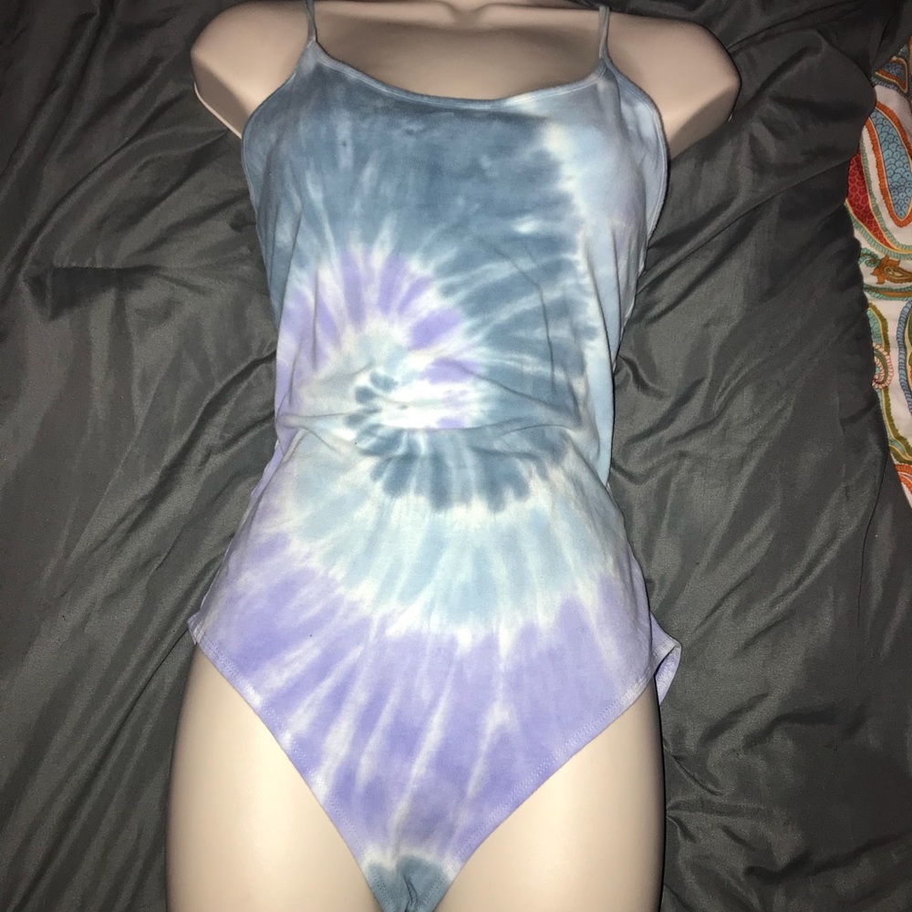 f21 tie dye bodysuit